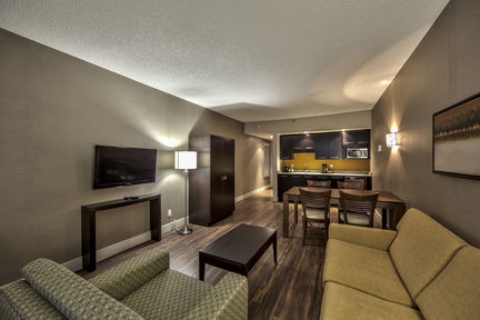 Radisson Hotel Montreal Airport , QC H4T1E3 near Montreal-Pierre Elliott Trudeau Int. Airport View Point 30