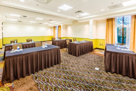 Holiday Inn & Suites Atlanta Airport-North , GA 30344 near Hartsfield-jackson Atlanta International Airport View Point 22
