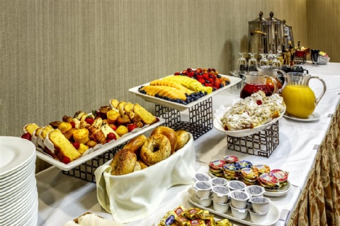Hilton Garden Inn New York/Staten Island , NY 10314 near Newark Liberty International Airport View Point 8