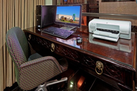 Red Roof Inn PLUS+ Woodbridge - Linden/Carteret , NJ 07008 near Newark Liberty International Airport View Point 2