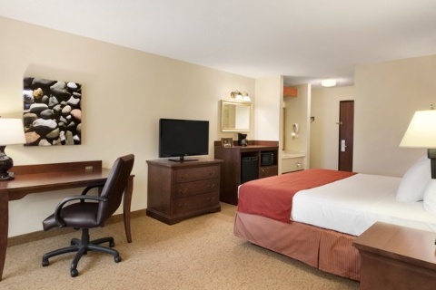 Country Inn & Suites by Radisson, Cedar Rapids Airport , IA 52404 near The Eastern Iowa Airport View Point 10