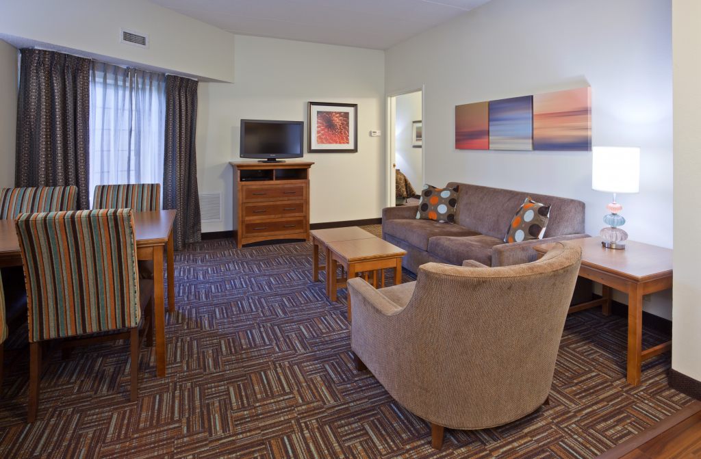 Candlewood Suites Eagan Arpt South - Mall Area, an IHG Hotel , MN 55122 near Minneapolis-saint Paul International Airport (wold-chamberlain Field) View Point 18